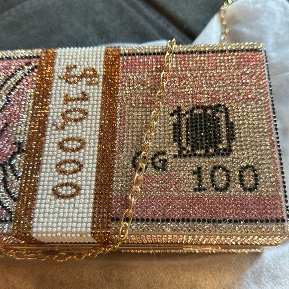 100 dollar purse - Picture 2 of 11